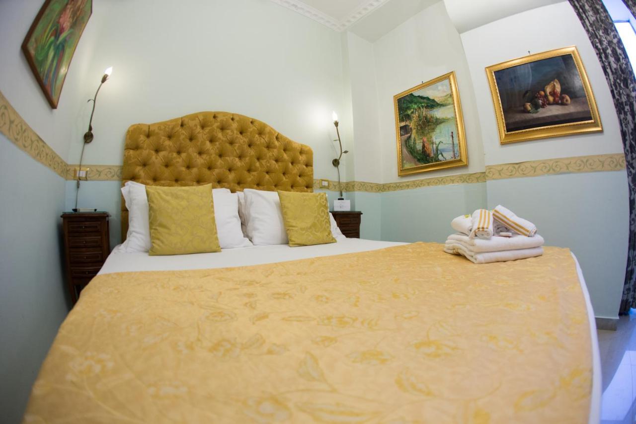 B&B Art Suite Santa Brigida Napoli Bagian luar foto